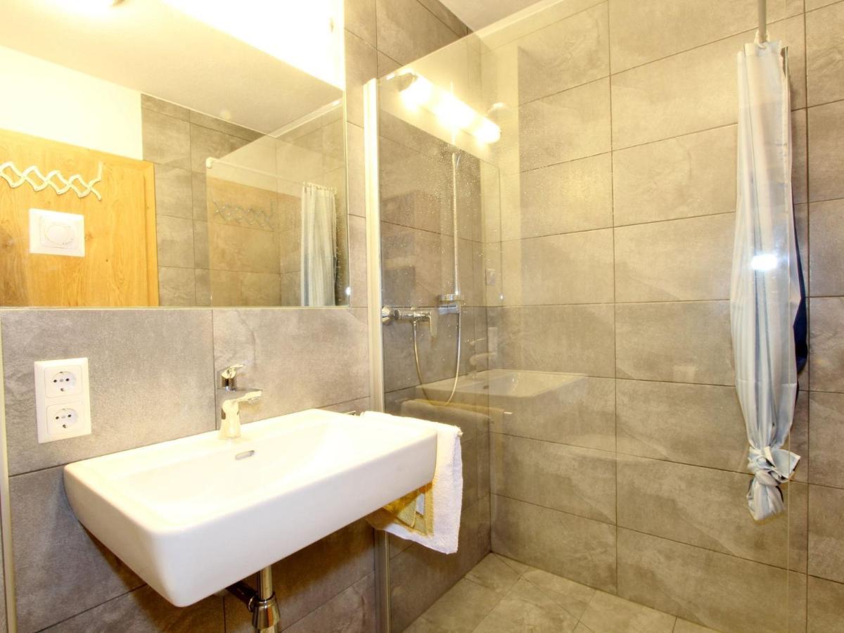 Modern Apartment In Neukirchen Am Gro Venediger Neukirchen am Großvenediger Buitenkant foto